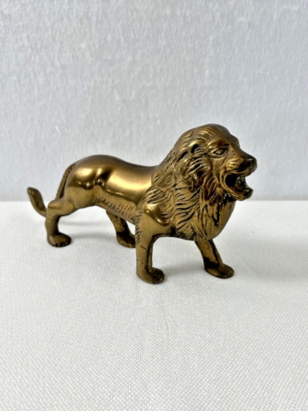 VTG Solid Brass Lion Figure Roaring Lion MCM Paperweight Decor Old Money